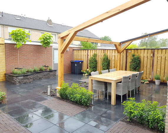 Strakke oudhollandse tuin Benschop regio Lopik, Utrecht 